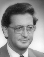 A. Pais